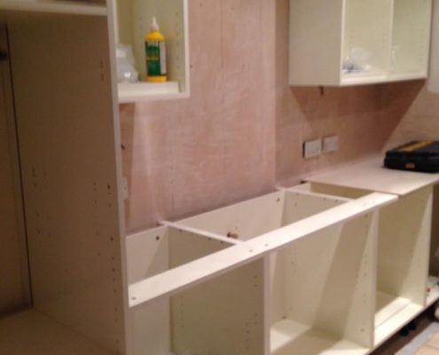 gloss kitchen and lighting