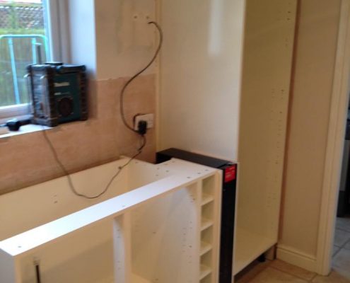 gloss kitchen and lighting