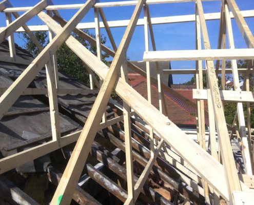 Roof trusses on extension