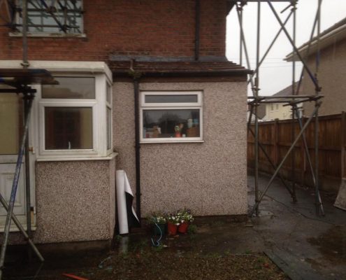 extension with parapet wall and sky lantern