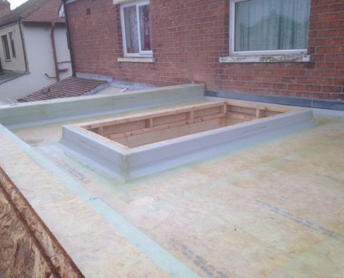extension with parapet wall and sky lantern