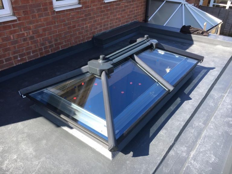 extension sky with sky lantern and parapet wall with stone copings 11